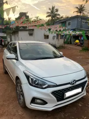 Hyundai i20 for rent in India