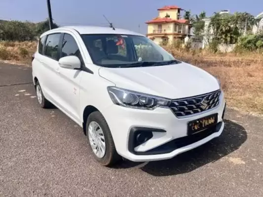 Suzuki Ertiga for rent in Morjim