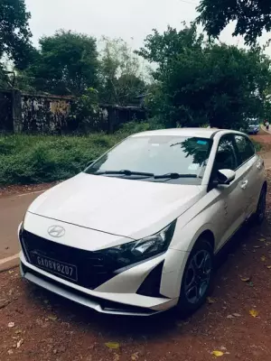 Hyundai i20 for rent in Hubli
