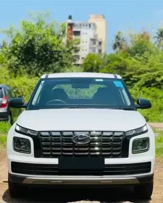 Hyundai Venue for rent in Benaulim