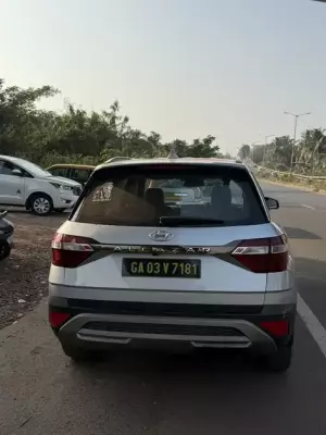 Hyundai Alcazar for rent in India