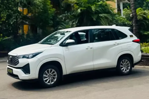 Toyota Innova Hycross for rent in Colva